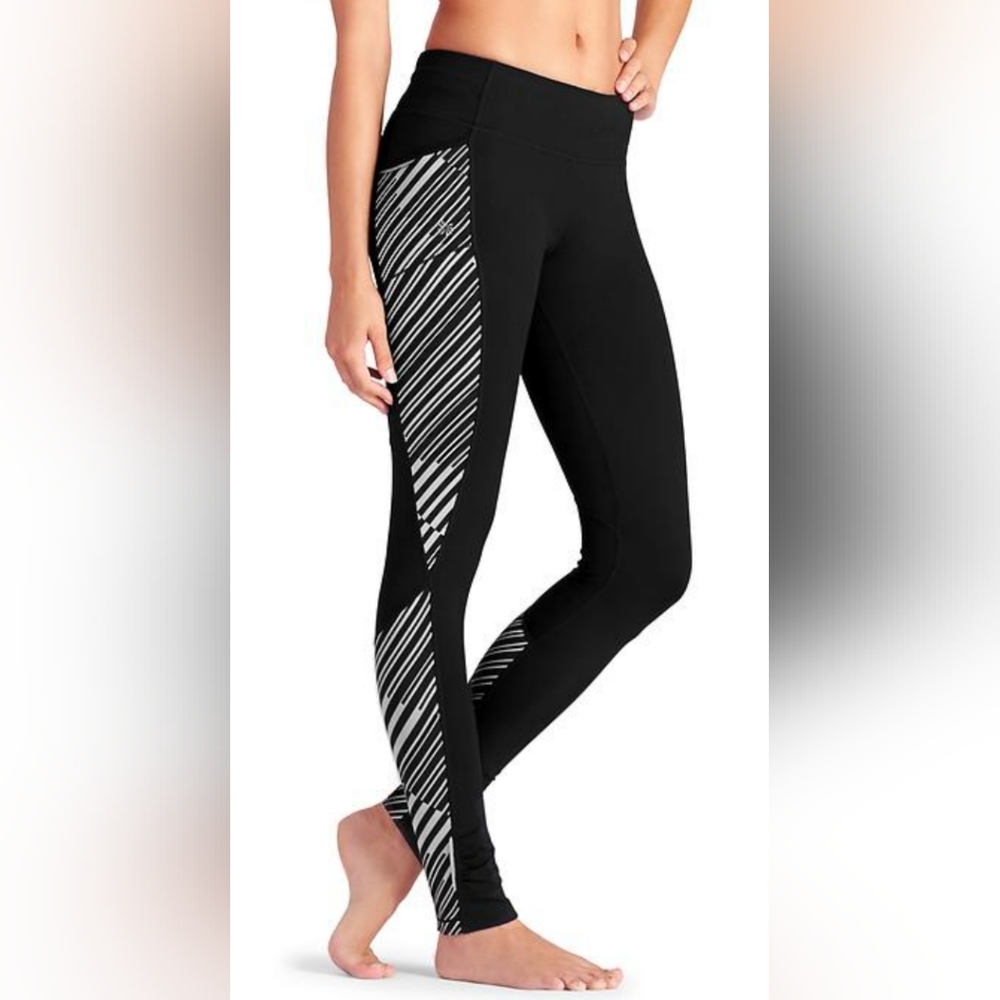 Athleta Sting Be Free Tight Black & Gray Leggings Size XS